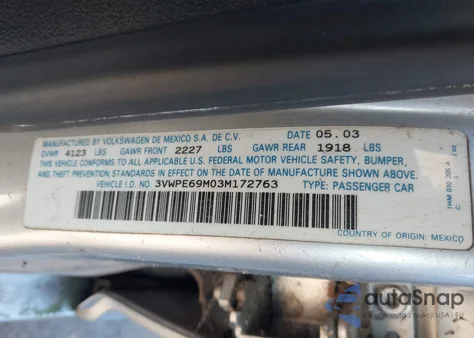 2003 Volkswagen Jetta Wolfsburg Edition z USA, uszkodzony, nr VIN 3VWPE69M03M172763